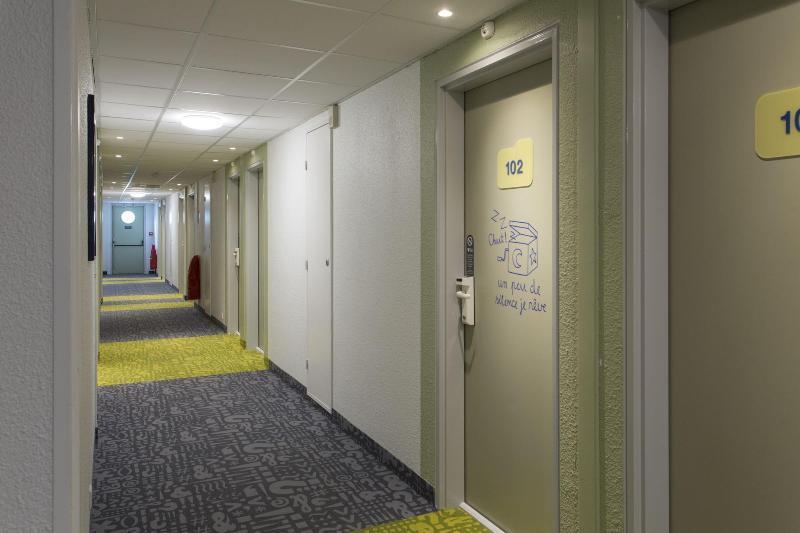 Ibis Budget Senlis Senlis  Exterior photo